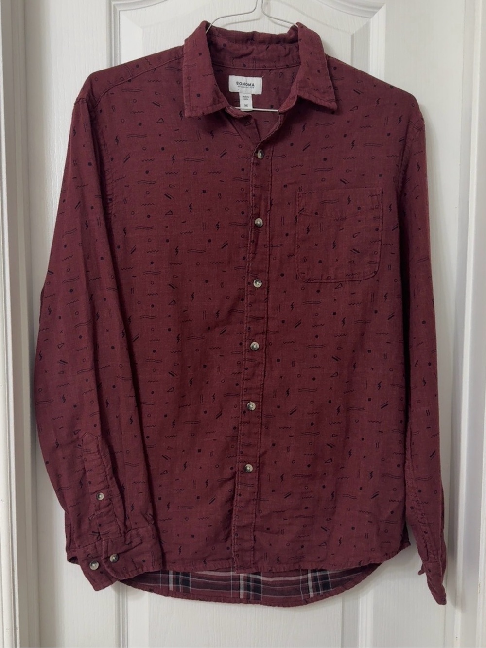 Sonoma Shirt Men's Maroon Button Up Long Sleeve Pocket Doodle Pattern Size M